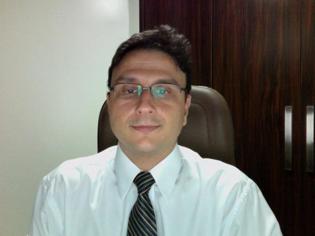 DR. RICARDO BRITTO COTIAS